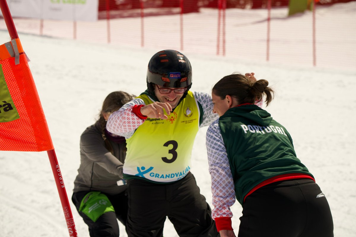 soeuropeeurasia's tweet photo. Wow! Still in awe at the wonderful performances from the dozens of Special Olympics athletes from Spain, Portugal, Monaco and hosts Andorra who showcased their skills on the slopes at the Andorra XV International Ski Trophy.

Congrats to all!

#SpecialOlympics 

📷 SO Andorra https://t.co/IxjaNhybQu