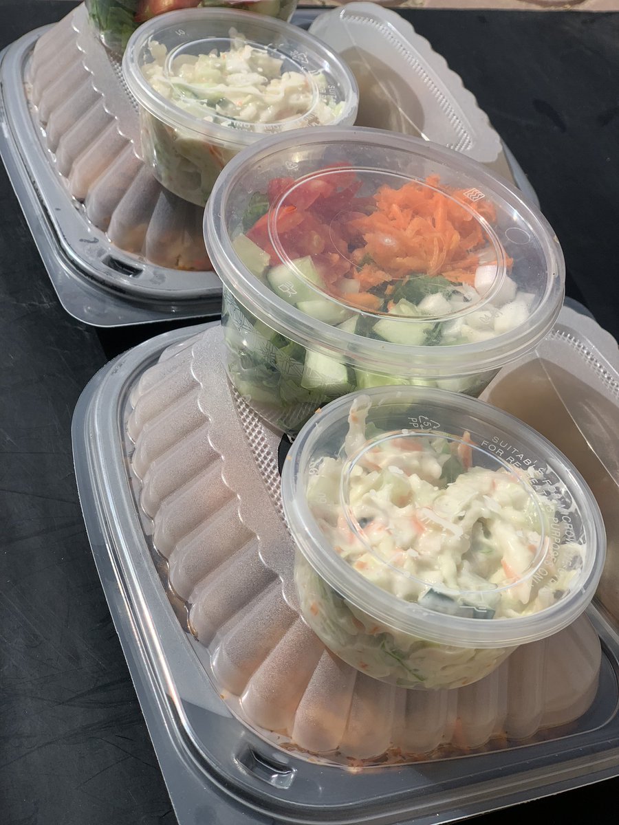 hearty_chops's tweet image. Taking orders for THURSDAY iftar
- chinese fried rice
- Brown rice
- biryani rice
- 1/4 chicken
- Green salad
- Coleslaw
- Zobo
All for N5500

📍: Kano, Nigeria
☎️: 08060834745