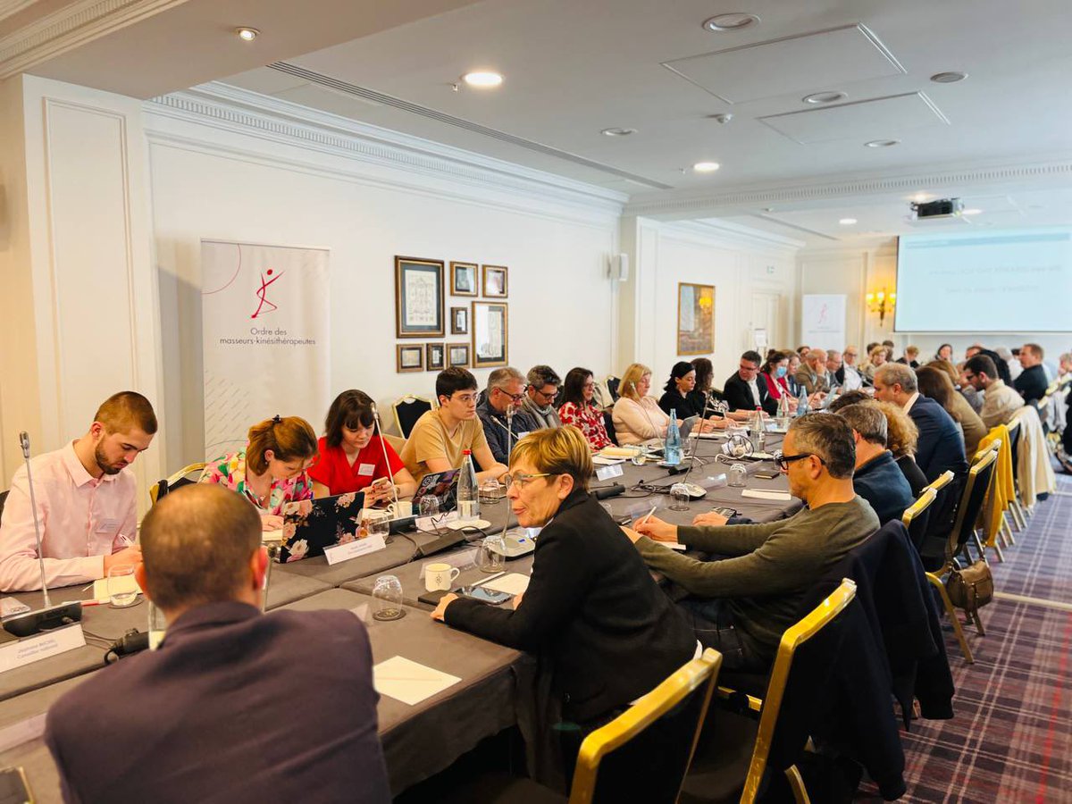 PMathieuMK's tweet photo. Je me réjouis de nos échanges entre élus @cnomk et représentants de la profession, lors du séminaire de réflexion pour évoquer les pistes d’évolution de la kinésithérapie.  Quel plaisir de vous retrouver et de constater notre envie de voir avancer une profession essentielle ! https://t.co/XHJmwHD3IA