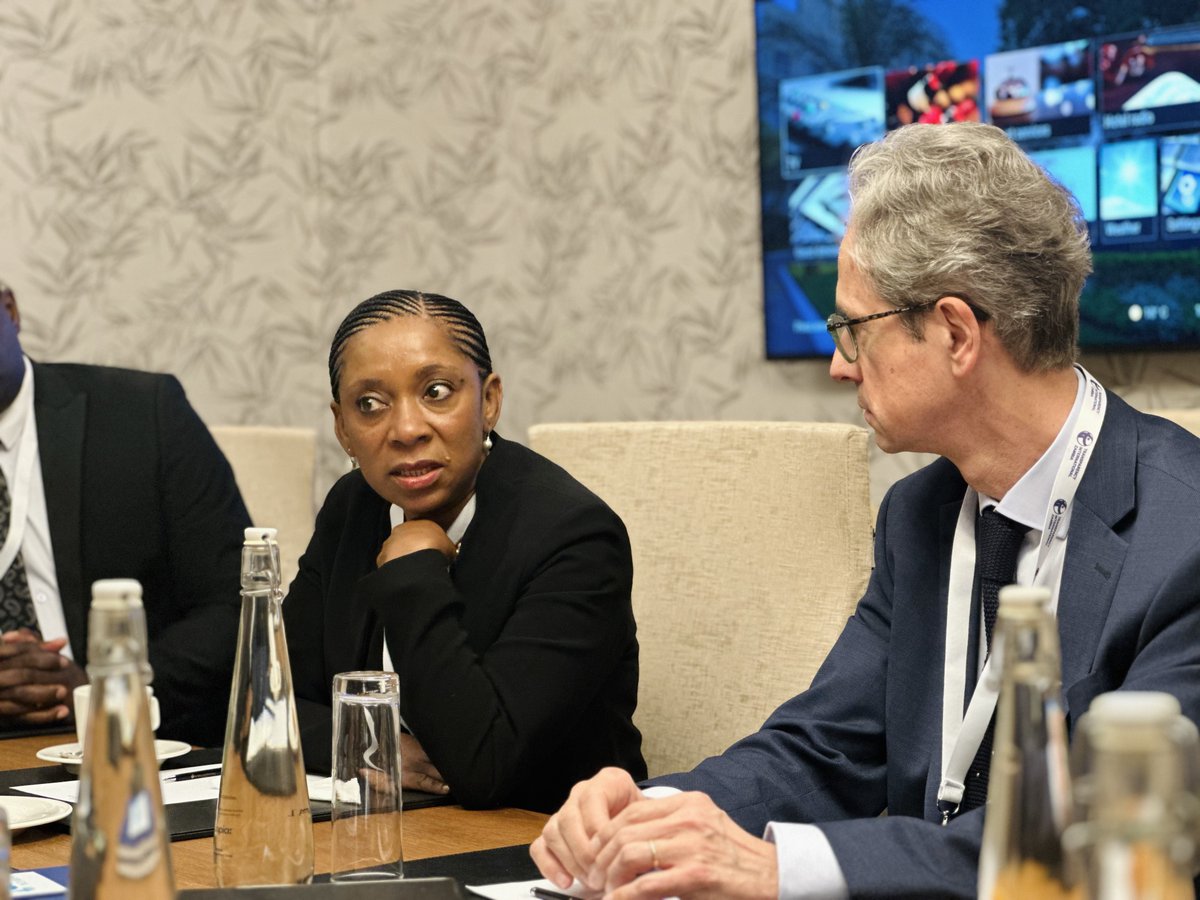 On the margins of the #AfricaIACC,TI Global+Zambia team comprising of TI Chair @FrancoisValeri3, TI Vice Chair @KeRafitoson, TI CEO @erikssonphd, TI-Z Exec Director @mknyambe & TI-Z Chapter President Mrs. Chansa paid a courtesy call on our long-standing partners, @ACCZambia.