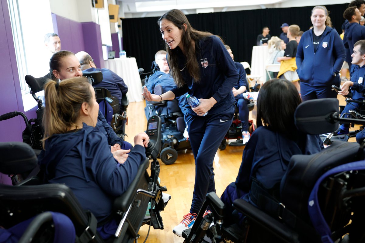 That’s a wrap on the 3rd Annual #ADAPTandTHRIVE Invitational!

Our national teams competed on the field and court while meeting and supporting each other and various Disability Soccer Orgs as we continue to make the game accessible to all.