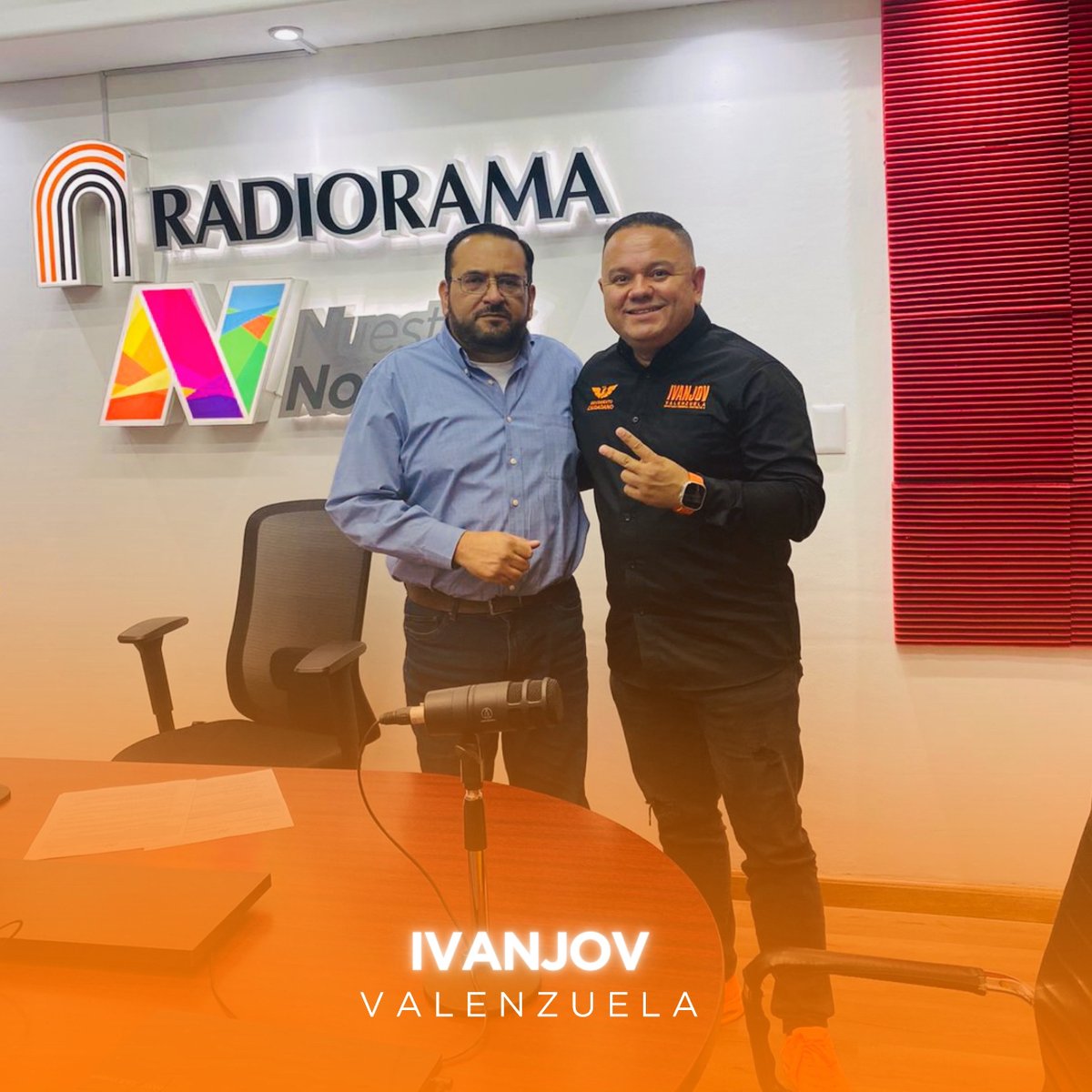 En Movimiento Ciudadano creemos en la importancia del diálogo y la transparencia. 

Asistí a diferentes medios de comunicación para compartir nuestras propuestas de Lo Nuevo, y de lo que queremos hacer en el Congreso de la Unión. 
#LoNuevoVaEnserio 😎