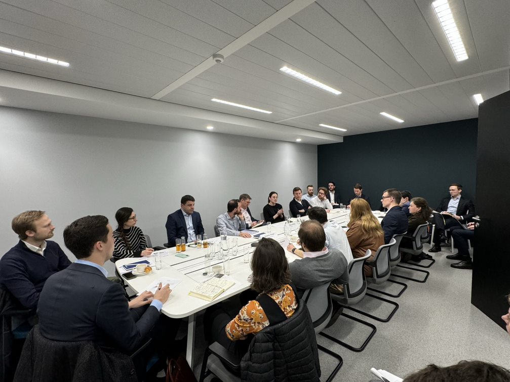 Fourtold tweet media