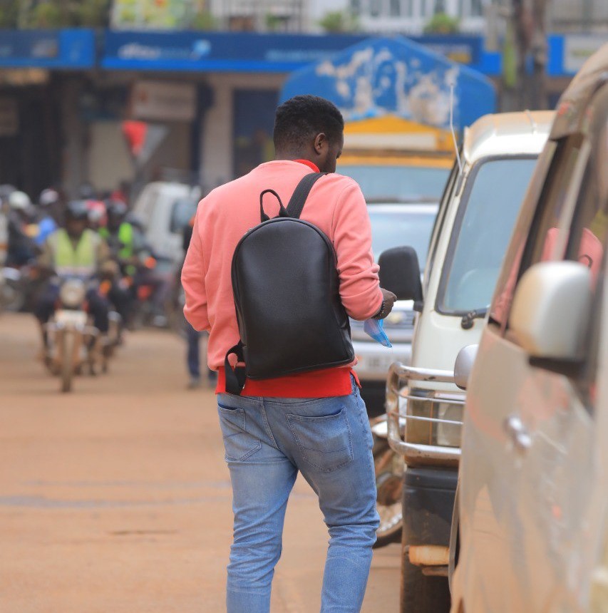 BackpackComfort's tweet image. Are you a frequent traveller for business? Our expert team understands your needs perfectly. Say goodbye to hassle and hello to convenience with our specialized backpacks. Travel smarter with us.

Check our collection and claim yours at whatsapp.com/catalog/256701… 

#BackpackUpgrade