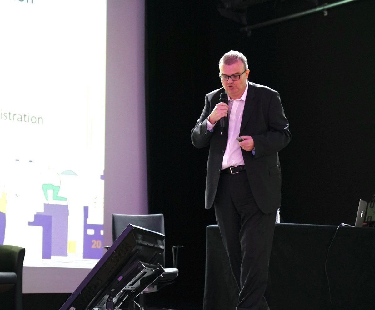 cap_com's tweet image. « La simplification du langage est un vrai défi » - Stephan Giraud, @_DITP #cominterne