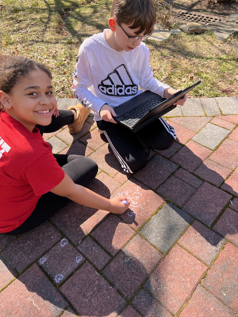 MrsTerrillion's tweet photo. No paper no problem! We took advantage of the beautiful weather last week and used chalk to solve PEMDAS problems. @IslandtreesMMS https://t.co/ODbEcAxHPY