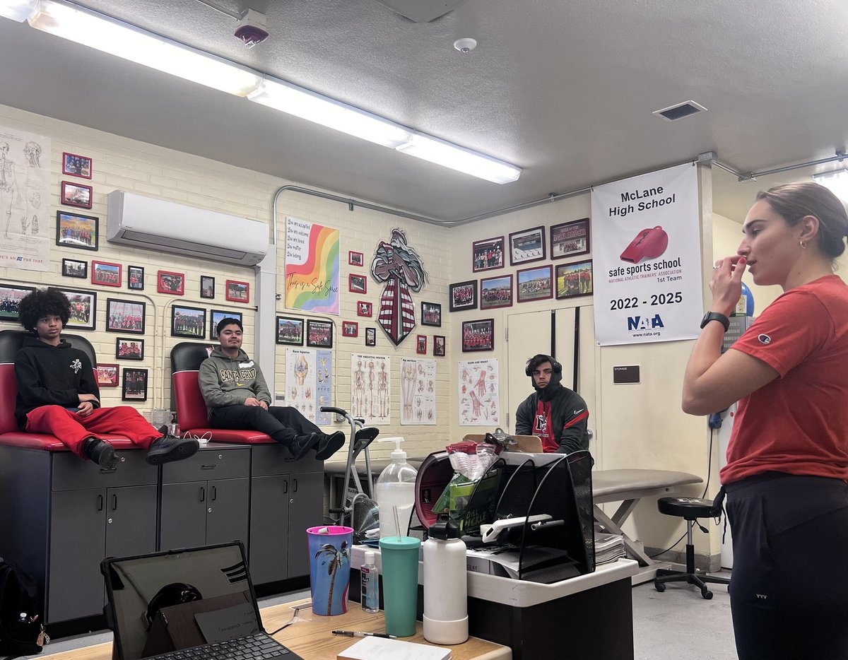 McLane Sports Med Spotlight: Meet Jenna Gomes, 1st year Master of Athletic Training student @FresnoStateATP, discussing her pathway to Athletic Training, connecting with our McLane athletes & mentoring our MERA Sports Med Interns. @mclanehigh @mclaneathletics #NATM2024