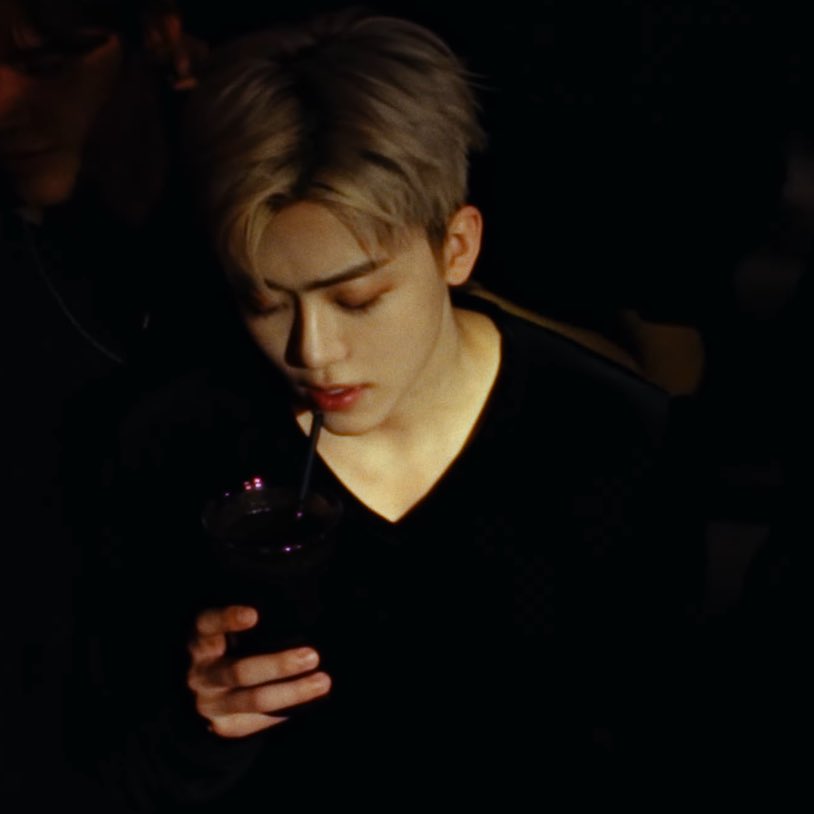 thereisjaemin's tweet image. นี่ร้องไห้อยู่ ฮอตเป็นบ้าเลย