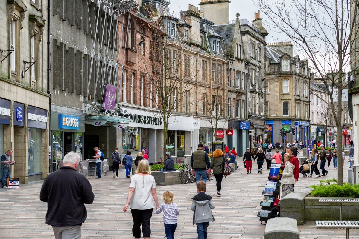 ✅Planning permission to re-develop the former Debenhams at the @Thistles_SC in #Stirling has been approved. Stirling Council's planning report concluded the new use for the site would help to increase the vitality and viability of the city centre. ➡️bit.ly/4agNaVC