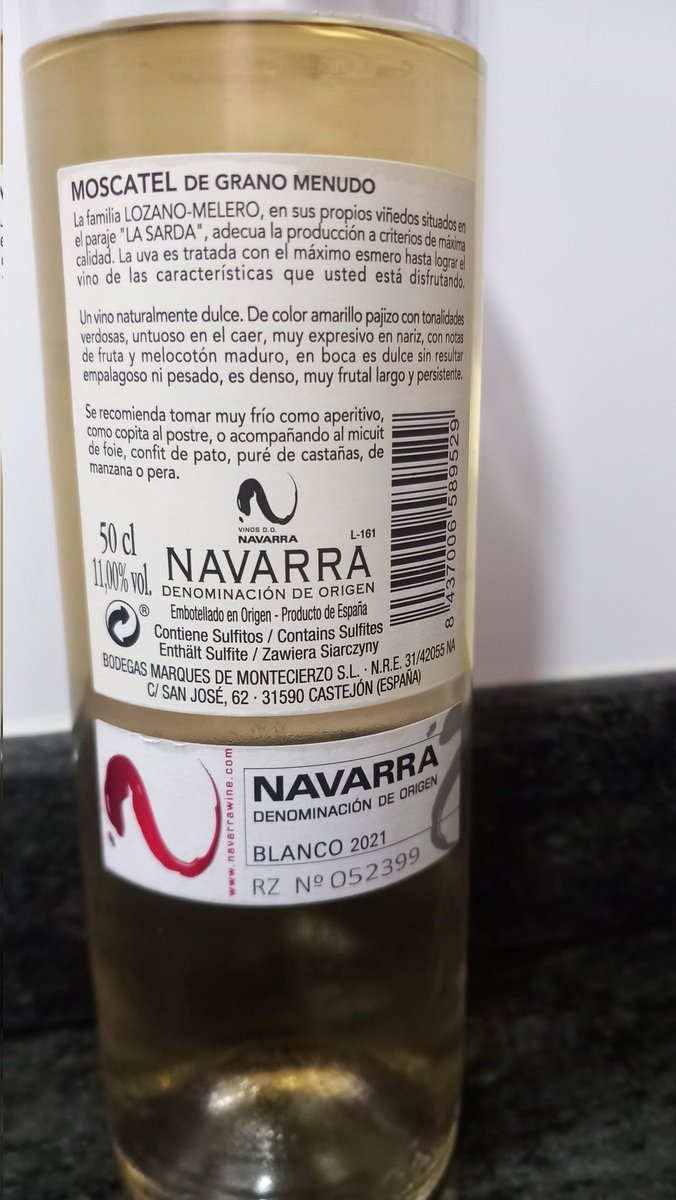 PepGranellTrave's tweet photo. Aquí celebrando el Santo en buenas condiciones 💪🍷
Marqués de Montecierzo y Buñuelos de higo
Pa qué más
#moscatel #Wine #winelovers #castejon #navarra #Fallas24 #Falles2024 #SantJosep #SanJose #Martes #bunyols #gastrolovers #caloret #caloretfaller #buenastardes #foodie https://t.co/mh76pshxlI