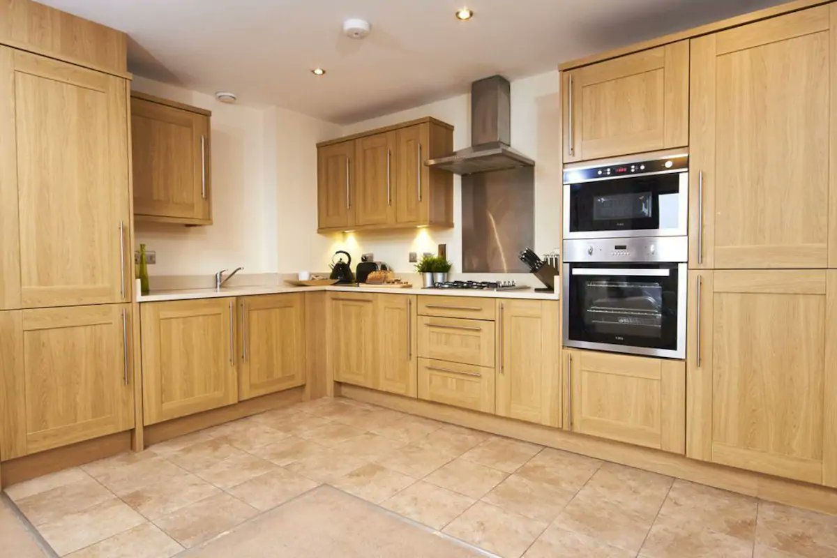 Platinum Estates has now launched three luxurious high-spec two bedroom apartments to the market, located in Derby City Centre - contact us now to book viewing!