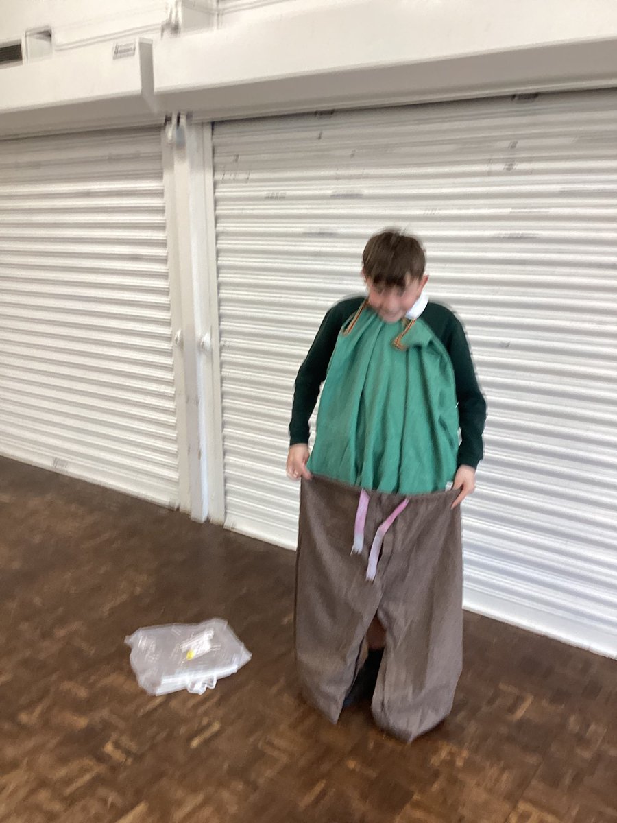 greenleasps's tweet photo. Year 5/6 have enjoyed examining Viking artefacts in history this afternoon #history #makingobservations #inference #vikings #enquiry https://t.co/W8PILUjy0D