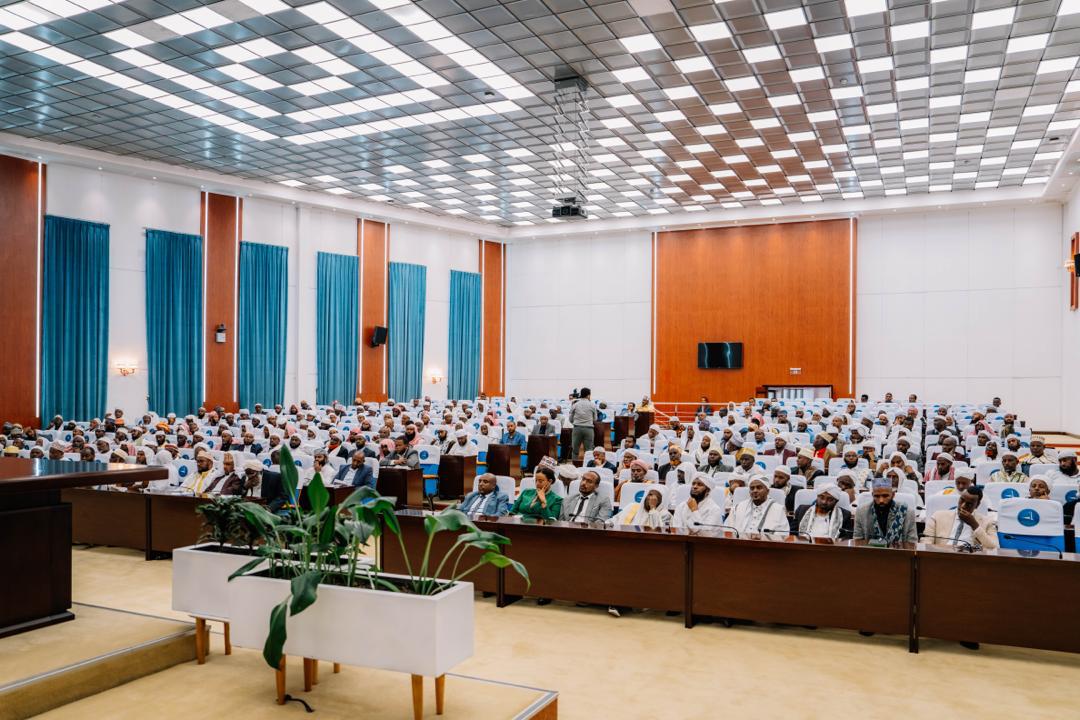 AbiyAhmedAli's tweet photo. This afternoon, I engaged in discussions with leaders of the Ethiopian Islamic Affairs Supreme Council and fathers from various regions on pertinent issues. https://t.co/Sx9ns2iOuP