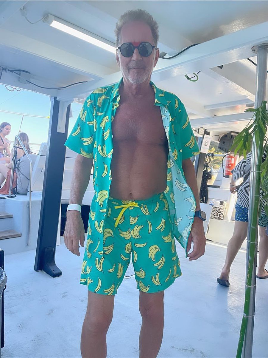 Yank Barry tweet media