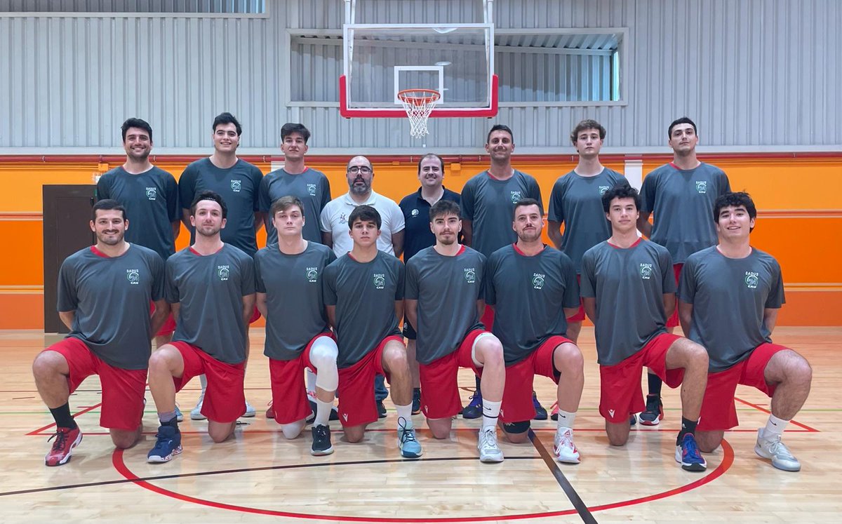 <a href="/unisevilla/">Universidad de Sevilla</a> <a href="/DeporteUCA/">Deportes UCA</a> <a href="/deportesupo/">deportesupo</a> #CAU2024 🏀| También en directo el partido de #baloncesto masculino entre la <a href="/unisevilla/">Universidad de Sevilla</a> y <a href="/DeporteUCA/">Deportes UCA</a> 

📽️DIRECTO 👉youtube.com/watch?v=gIgvKI…