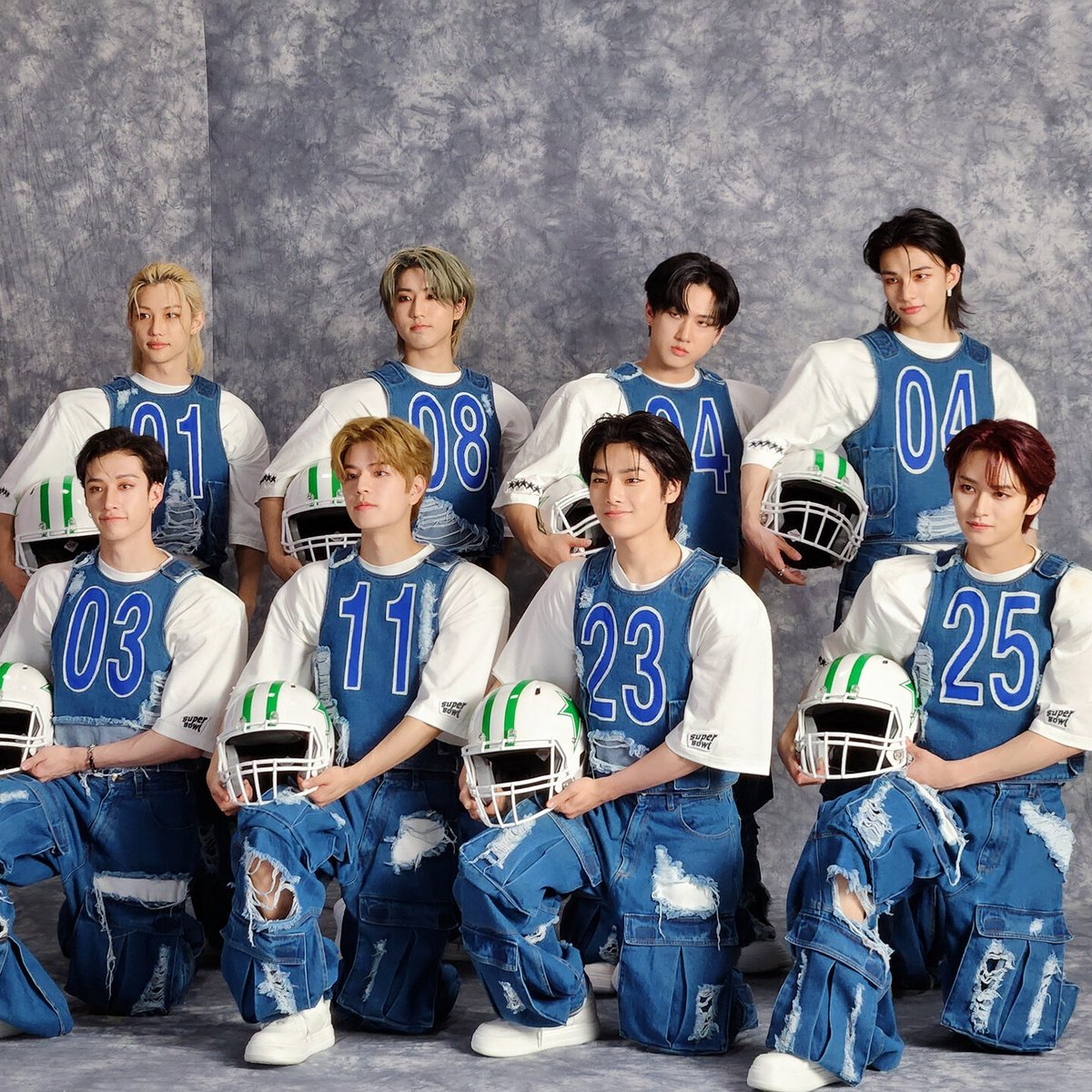 viraltakes's tweet photo. Stray Kids becomes first K-Pop act to headline Lollapalooza in two different countries. https://t.co/VIifsoW0DU