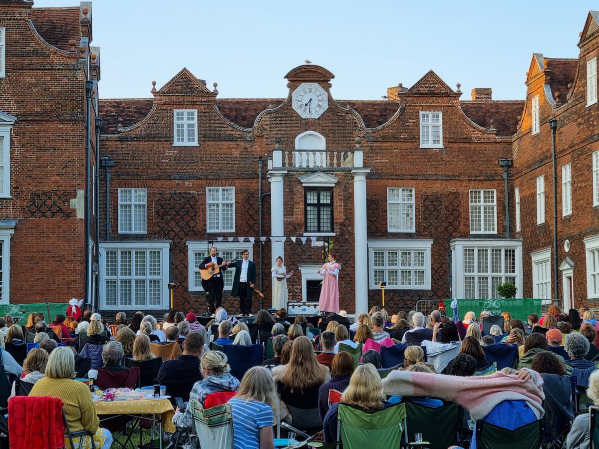 We're looking forward to welcoming the Pantaloons back to Christchurch Park this summer! 🎭 The critically acclaimed theatre company will bring an innovative & entertaining take on the Robin Hood myth to the Mansion Lawn on Friday 9 August. Book tickets: ipswichtheatres.co.uk/whats-on/panta…