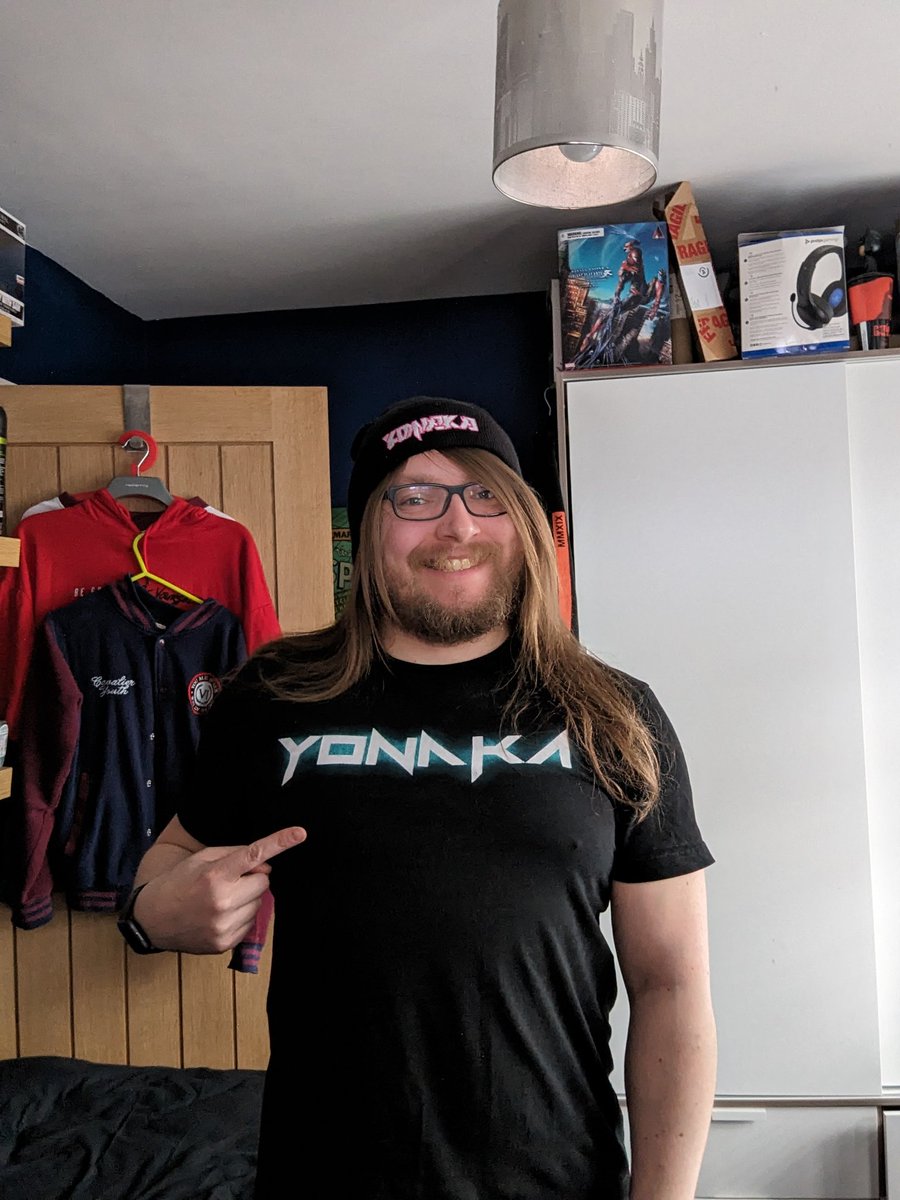 ShortGuy89's tweet photo. Dug out my @weareyonaka t-shirt and beanie for the show tonight! Picked these up at the Kentish Town Forum back in 2022!
So buzzing to see these guys tonight! 🖤🤘
#yonaka #welcometomyhousetour #predator #tour #march2024 #band #music #ukscene #alternativescene #rockscene #fan https://t.co/lhhxY2QZ0R