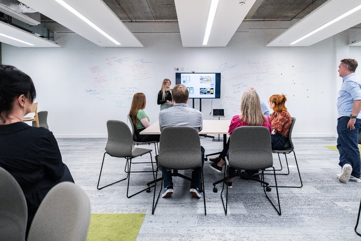 The Innovation Lab at Health Innovation One is one of many facilities we offer partners to help them communicate, coordinate and collaborate. The Lab provides an innovative space to come together to tackle health challenges. Find out more at lancaster.ac.uk/health-innovat… #HiCommunity