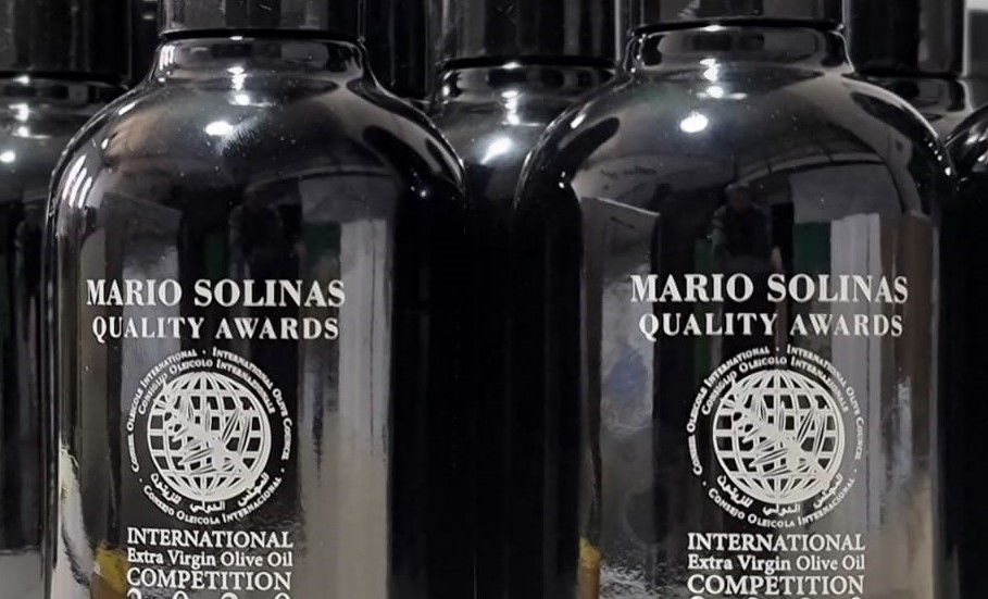 TapNewsAgency's tweet photo. #Tunisia has bagged 15 prizes out of a total of 33 at the 24th edition of the Mario Solinas Quality Award for extra virgin olive oils #EVOOs from the northern hemisphere, overtaking #Spain for the first time in the number of awards won, the #ONH said. https://t.co/JtxcJQEuWI https://t.co/Z1n8L78zJO