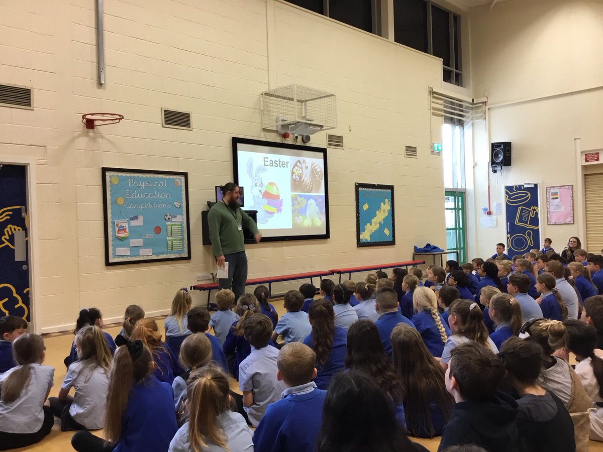dean_primary's tweet photo. Thank you @_DougClark for our Easter assembly this morning!! The children learnt about the importance of Easter in Christianity and why it is celebrated! ✝️ 🐣 #Easter #Christianity @familyoflearni1 https://t.co/iPNHuSTIZ3