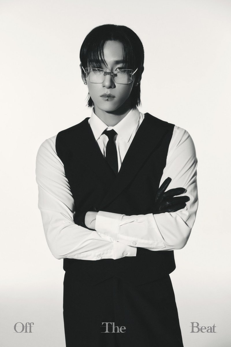 HEONHIVE's tweet photo. he had his phd in kuntology https://t.co/M1ViIp4WI5