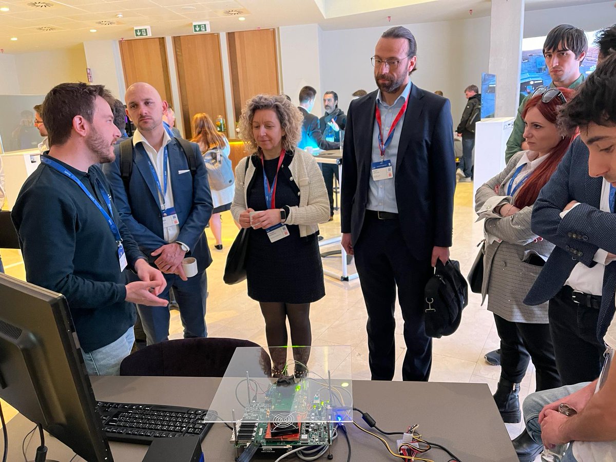 We love some buzz ☺️ on our demo booth at #EuroHPCSummit2024, especially when it's buzz because our very own researchers from @BSC_CNS explain the intricacies of #EPAC - the first #RISC-V based prototype leveraging vector acceleration coming from our project. Come, have a 👀⌨️!
