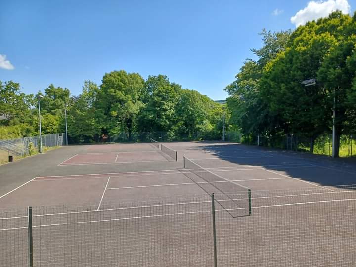 🎾 Exciting News 🎾 Renovation work has started on the tennis courts at Bedwellty Park thanks to investment from the UK Government & LTA Tennis Foundation’s Park Tennis Project! Read more about this exciting news aneurinleisure.org.uk/news