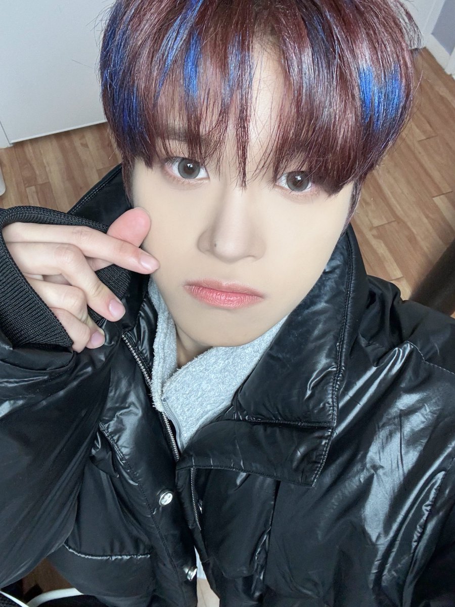 xikers_official's tweet photo. [#준민] 더쇼 끝나고 정훈이랑📸
#xikers #싸이커스 https://t.co/zQbfoIT6tL