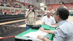 ParaguayTVHD's tweet photo. Médicos que superaron en el examen de #CONAREM llegaron hasta la SND Arena para elegir una de las 5️⃣8⃣7⃣ plazas disponibles para especialidades Troncales o Primarias. https://t.co/hUCzUbC72l