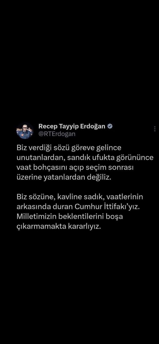 AyeglBu35184724's tweet photo. Nerede atama? Takvim nerede? 

@Yusuf__Tekin 
@tcmeb 

 #UlustaÖğretmeneAtama https://t.co/LKsvIg7rmc