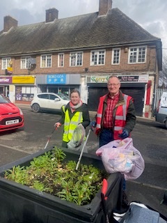 MCCWythenshawe's tweet photo. Litter pickers in action for #GBSpringClean today on Hollyhedge Road #wythenshawe #McrSpringClean24 https://t.co/Fk2MORDOHo