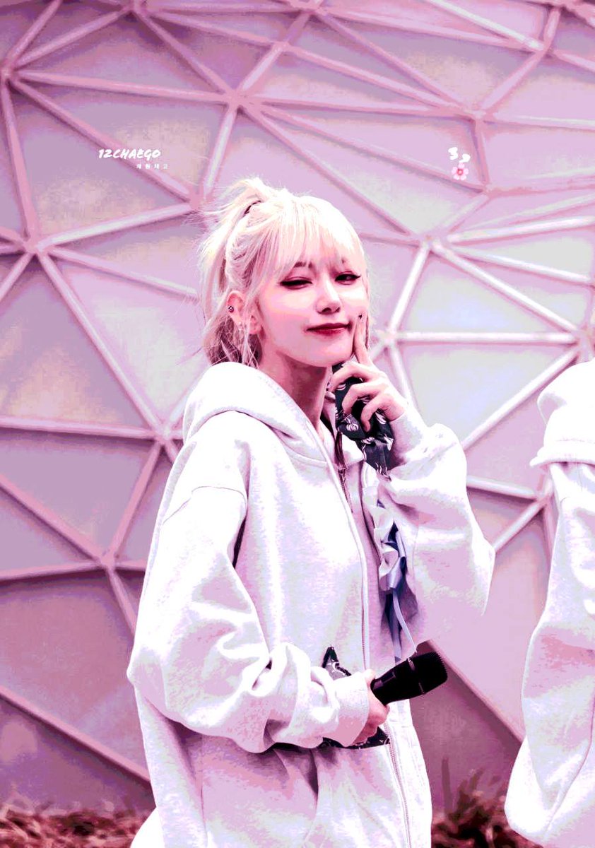 OLIVIA.ᐟ tweet media