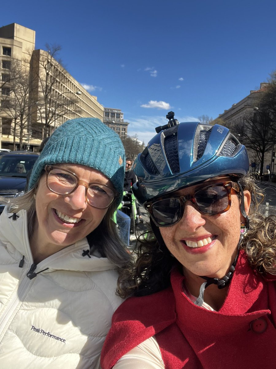 Honored to have biked with Dutch Ambassador Birgitta Tazelaar 🇳🇱 
The Netherlands is a worldwide lead in Cycling 🚲, making their transport system clean, healthy and equitable. Did I mentioned that the Dutch kids are the happiest in the world? 🚲❤️🚲 #TTDC24