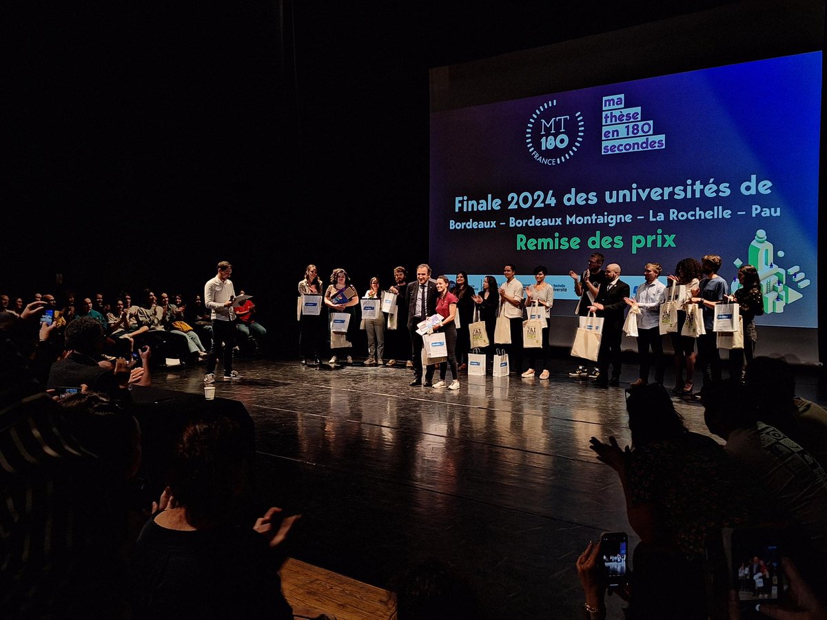 [⏱️#MT180] 🥇Et oui !!! Coralie Le Picard, doctorante @UnivLaRochelle @LIENSsCNRSULR remporte le 1e prix du jury de cette finale régionale @MT180FR ! En route pour la demi-finale nationale ! 😍 Bravo à l'ensemble des doctorantes et doctorants pour leur belle prestation ! 👏