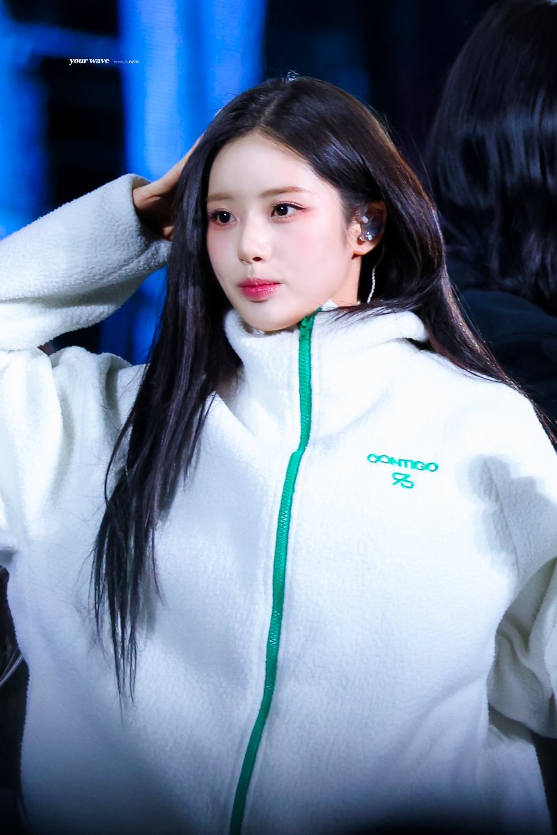 your_wave_'s tweet photo. #져니생일통크게축하해

#프로미스나인 #박지원
#fromis_9 #JIWON https://t.co/tHckXoP8pl