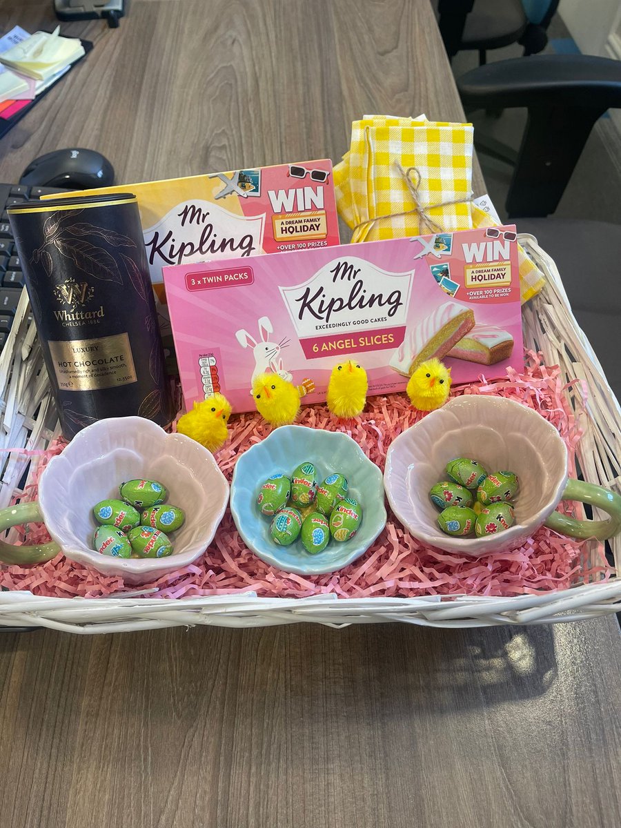 As part of our fundraising efforts for @YorkshireAirAmb we are auctioning off 3 Easter Hampers on Facebook 💛🩷💙

Minimum bid is just £10 and the highest bid wins!

Bidding closes tomorrow, Wednesday 20 March, at 5:30pm.

Good luck!!!

#TeamHarrisAndCo #YouAndUs #Fundraising