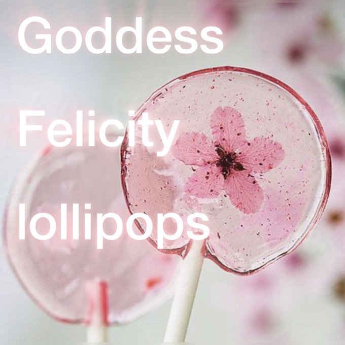 Whether you call them lollipops or suckers, you already know you want my lollipop to yourself.  https://t<a href="/tag/cyrwheel"class="tags"><span>#cyrwheel</span></a>