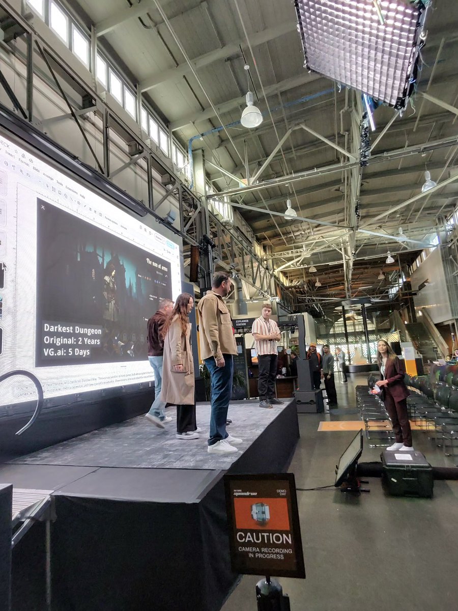 andrewchen's tweet photo. A16Z is at GDC and we had an awesome kickoff

Here the behind the scenes

First, we started with prepping a BIG project - the Demo Day for our @Speedrun accelerator that lives at the intersection of Tech and Gaming. We held it at the Exploratorium which was an amazing venue

Folks got there early, trying out the stage, going through their pitch before the 400+ investors we invited showed up