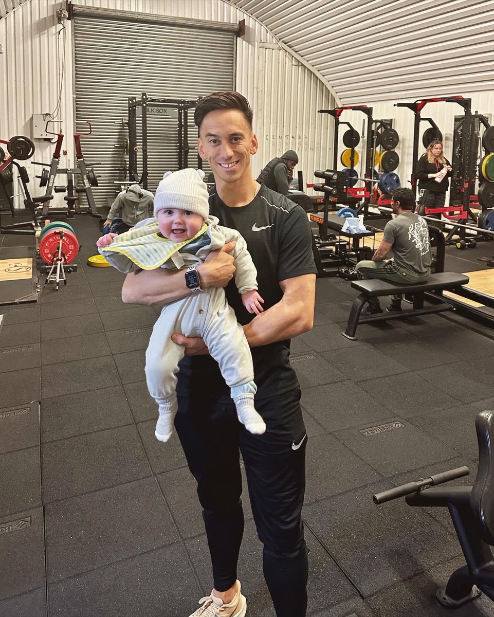 Baby K(oach) 🫡🐺

Surprise visit in the gym tonight 💙🤟🏾