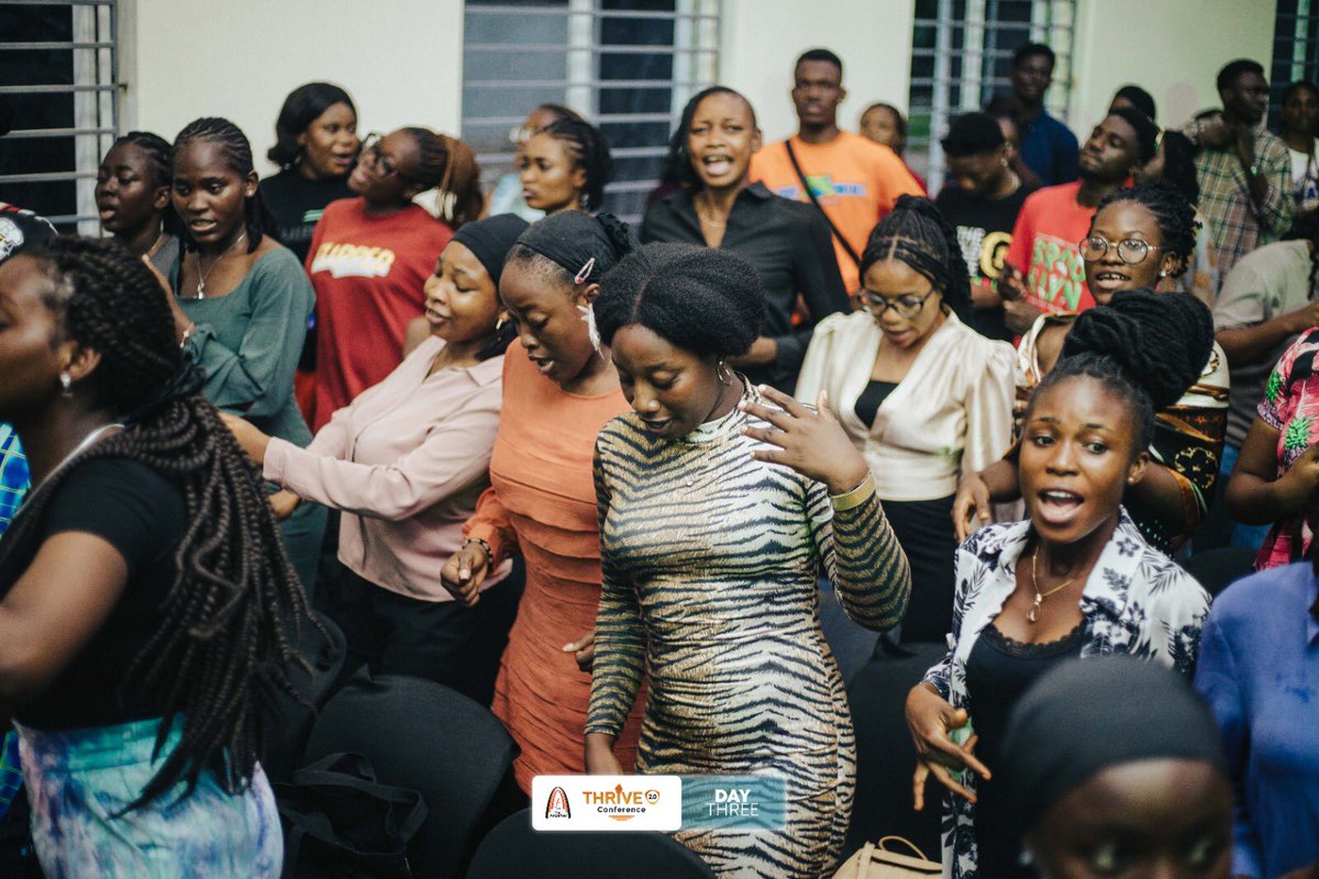 theamplified01's tweet photo. 🎶
This life that I have 
Is the life of God in me 
This life that I have 
Is the life of God 
Zoe…Zoe… Zoe…Zoe

#theoutpouringofgrace 
#thriveconference2.0 
#theamplifiedchurch https://t.co/JX5wKjIO9W