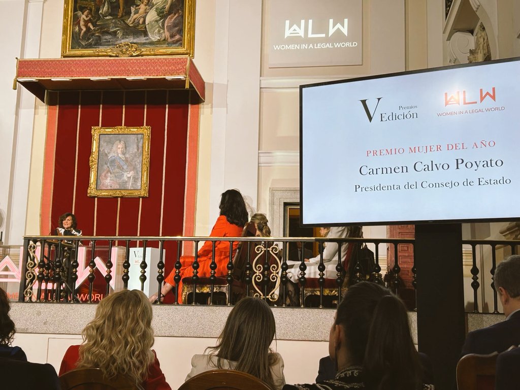 Carmen Calvo tweet media