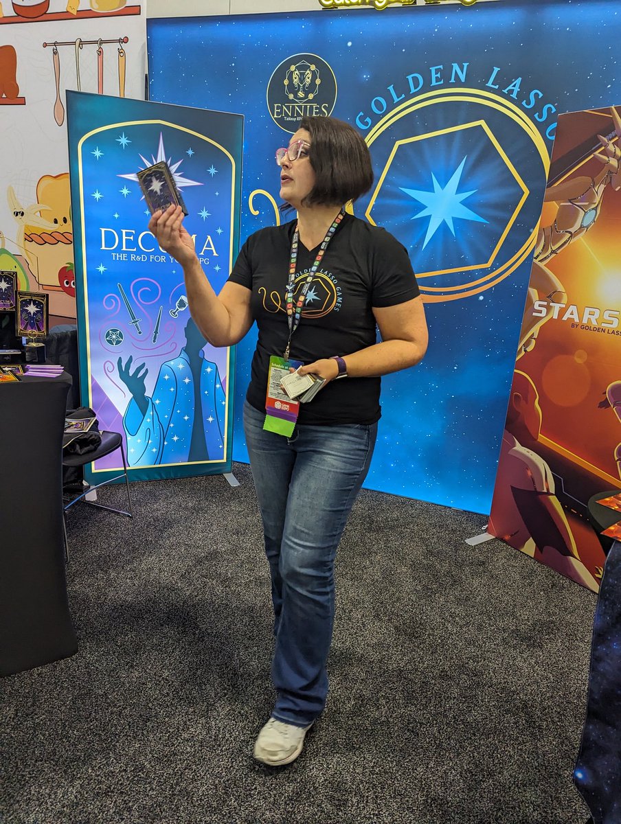 TabletopBellhop's tweet photo. Learning about Decuma from @goldenlassoRPGs at the Horizons Fellowship Media Tour at #GAMAExpo2024
#Decuma #TTRPG #HostedMedia https://t.co/6Y5oRekHcE