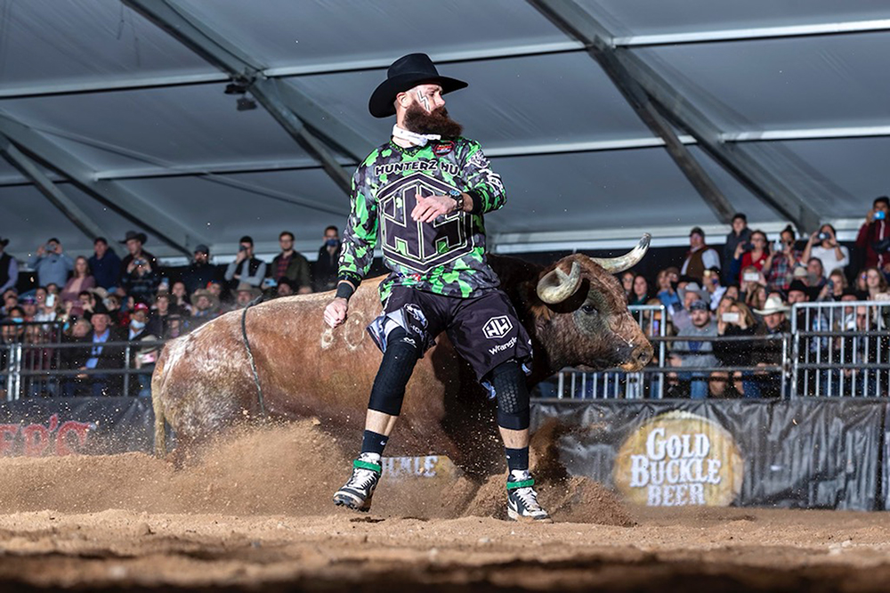 @CinchJeans bullfighter @WestonRutkowski continues to shine, whether it's at @bfsonly freestyle events or protecting others at events like @rodeoaustin or the @fwssr. twistedrodeo.com/2024/03/19/pas… 📸 James Phifer/Todd Brewer