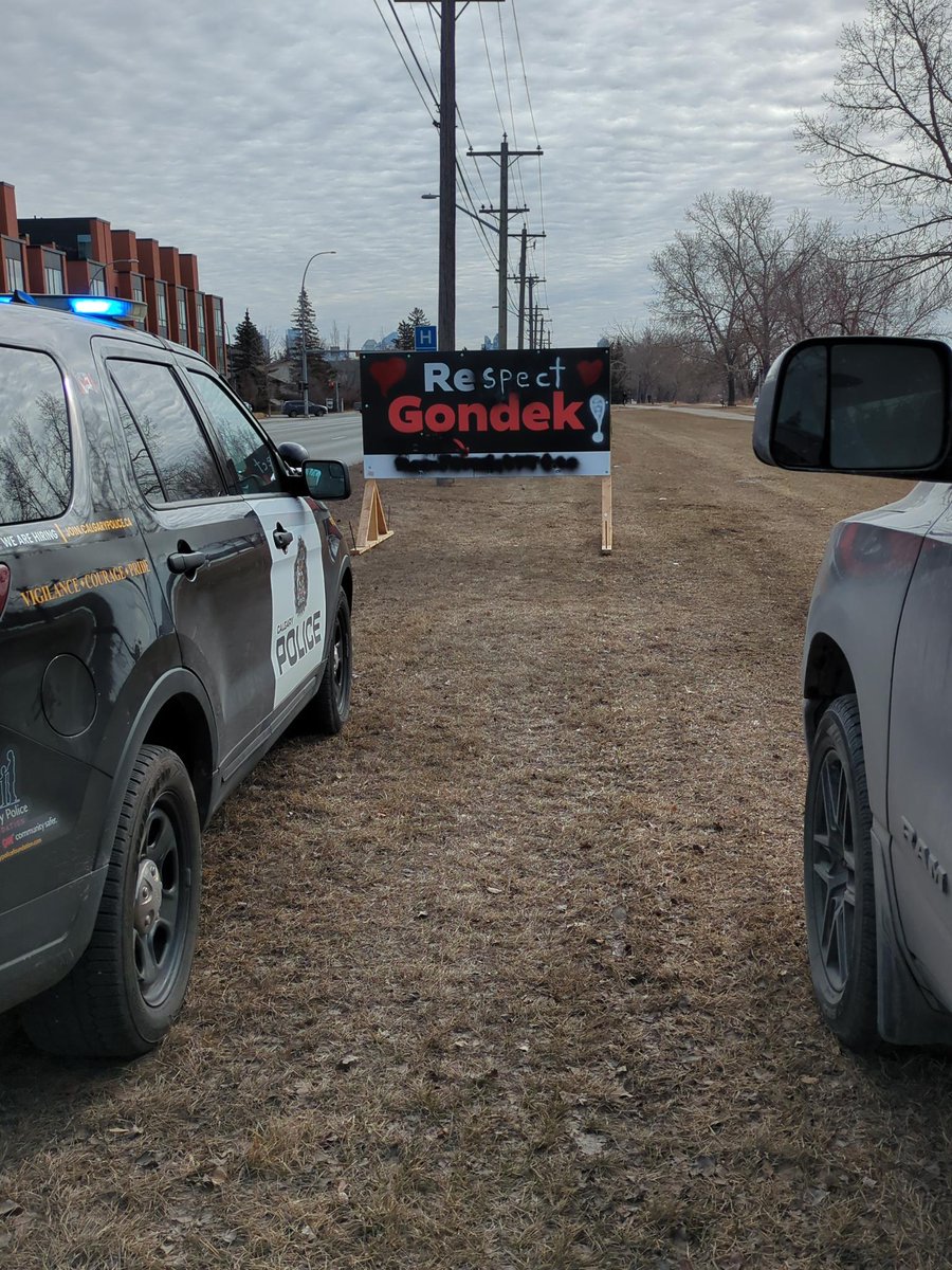 unscrewthenews's tweet photo. #RecallGondek
#OverTarget
We are over the target folks!
Marxists dislike involved, engaged people. They want you asleep for their takeover!
You are #LIONS! https://t.co/98u3V23vRV