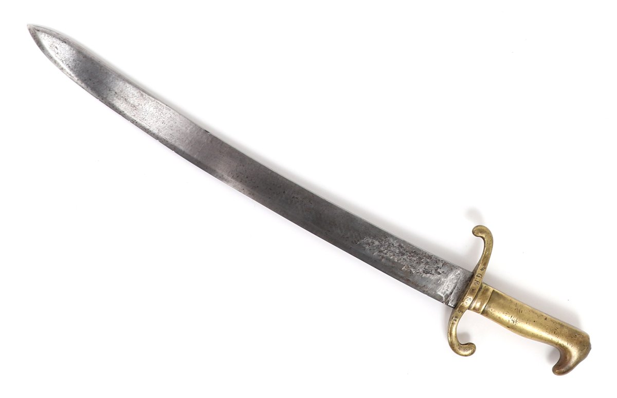 Spring Arms and Armour, edged weapons and more! liveauctioneers.com/catalog/322755…