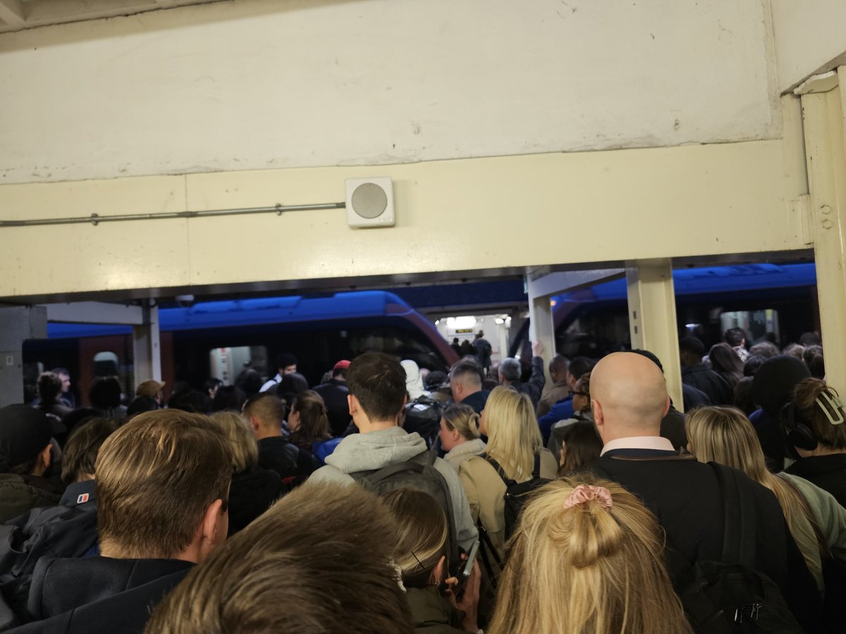supa_sanj's tweet photo. @TfL this is seven sisters station is this acceptable? Sardines have more space in their tins. Absolutely shocking!   @MayorofLondon you wonder why people are no longer using the trains anymore! https://t.co/4XzlMYVFZr