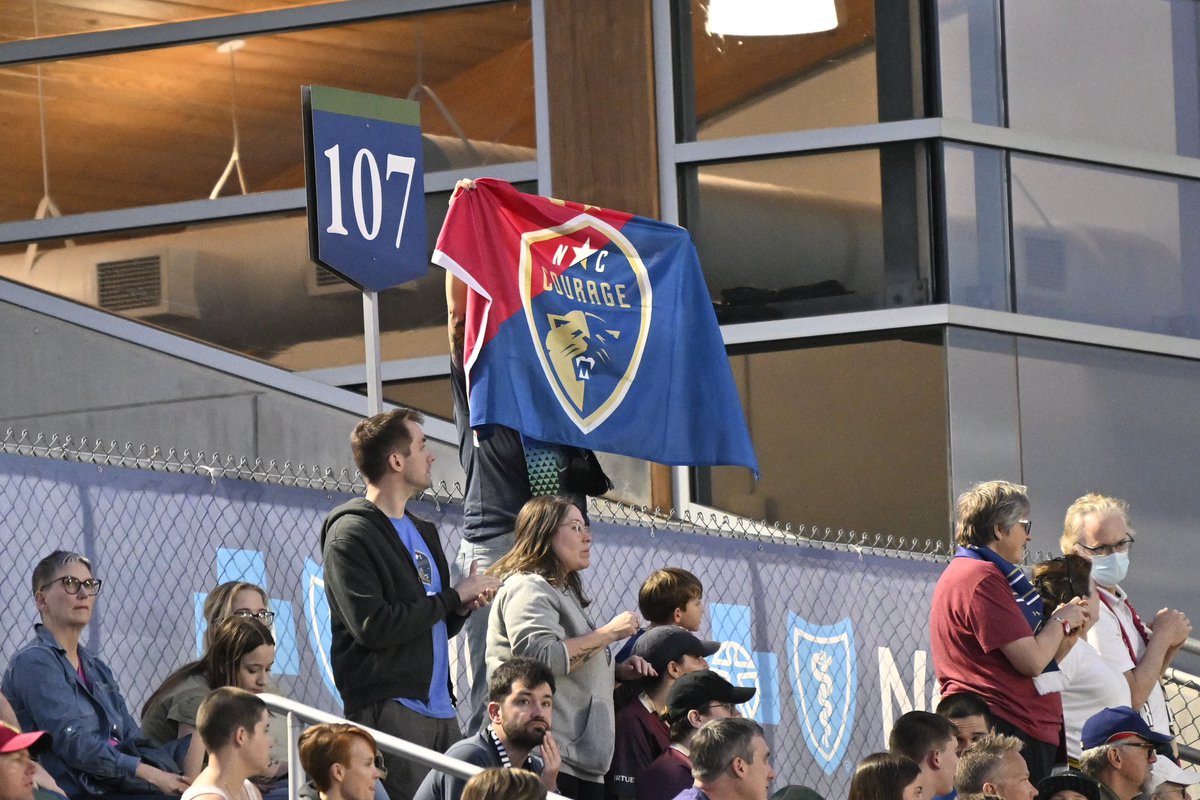 CourageCountry tweet media