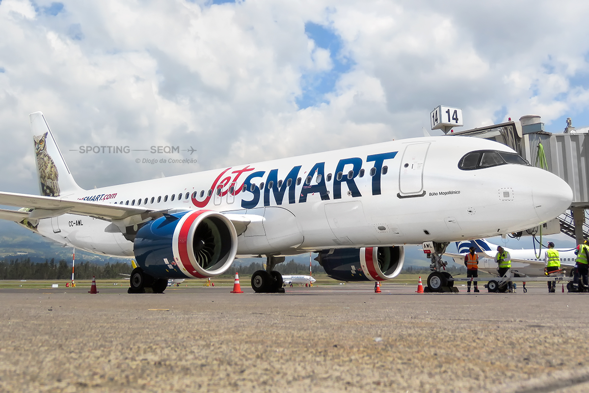 Diogo_NMS's tweet photo. "#Volamos SMART de #Quito a #Lima" 🇵🇪✈🇪🇨
#Reportaje del inicio de vuelos regulares de @VuelaJetSMART #Perú entre el @LAPJorgeChavez y el @AeropuertoUIO con sus #Airbus #A320NEO
Más detalles en: https://t.co/p0RmKXOXPp https://t.co/0VqjME8lMk