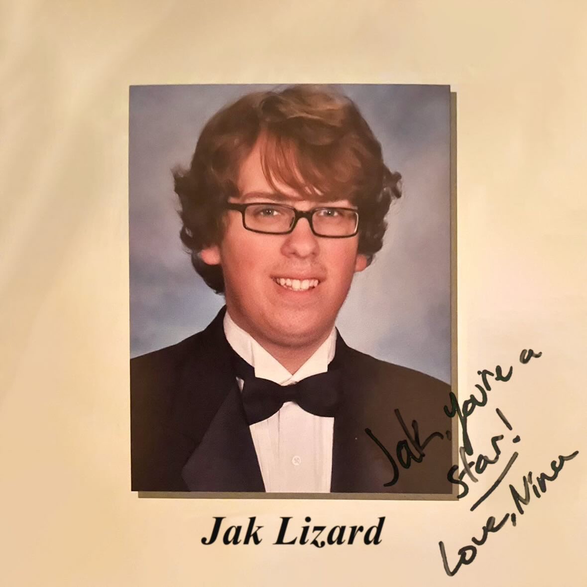 My ode to high school, being a theatre kid, and non toxic crushes comes out this Friday! 
“Nina” feat. <a href="/brasstracks/">brasstracks 🎺</a>